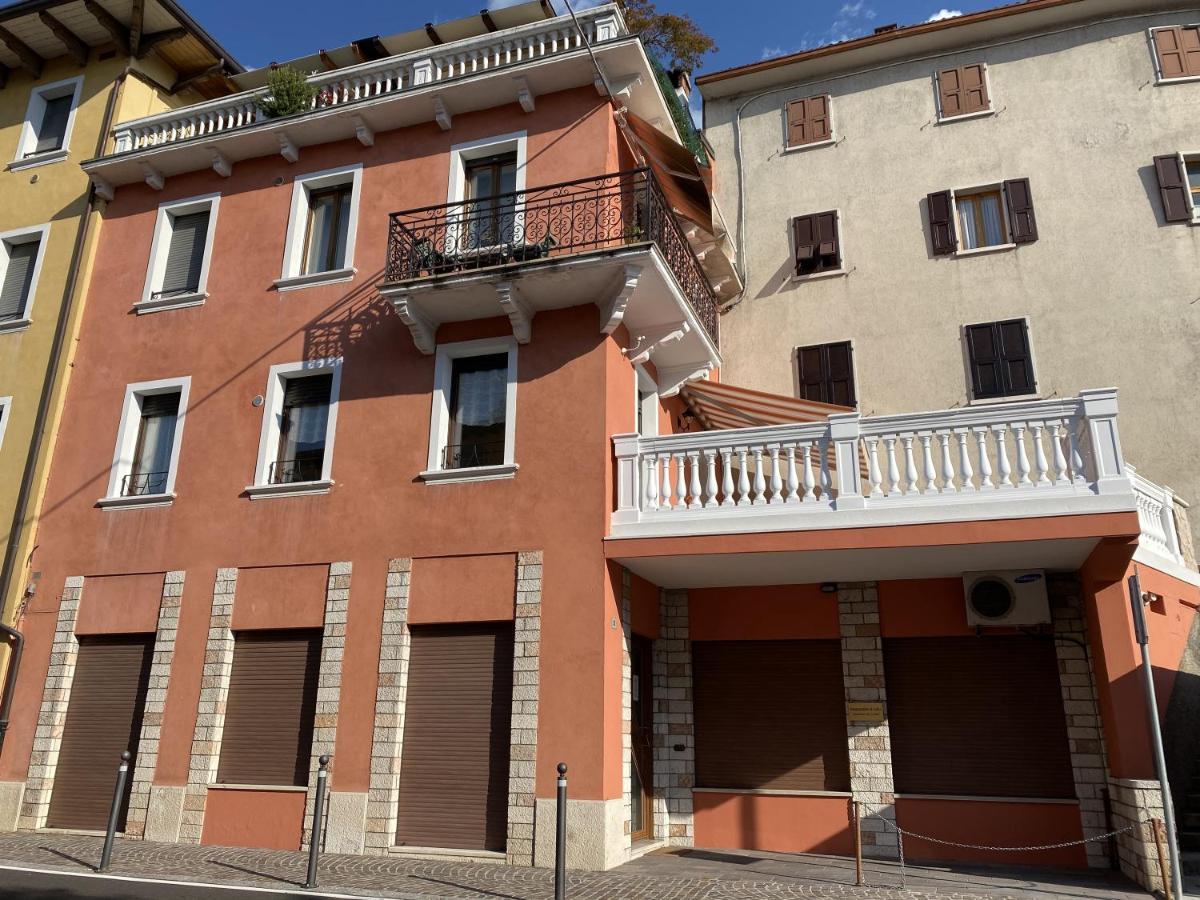 Casa Balansina Lake View Brenzone sul Garda Luaran gambar
